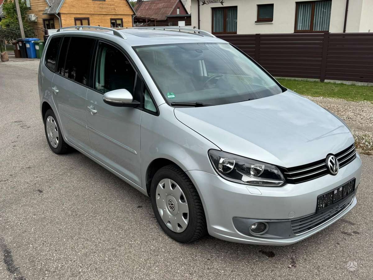 Volkswagen Touran - 3