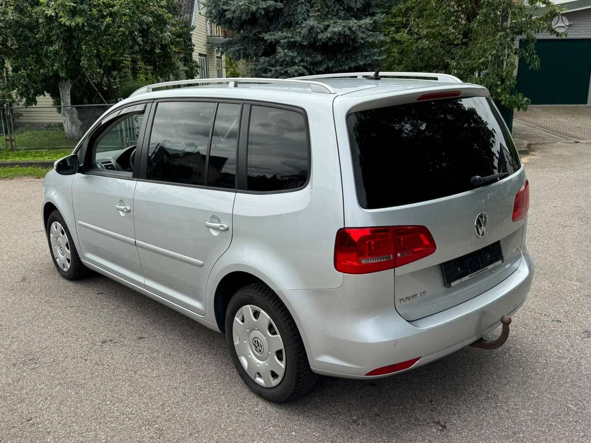 Volkswagen Touran - 6
