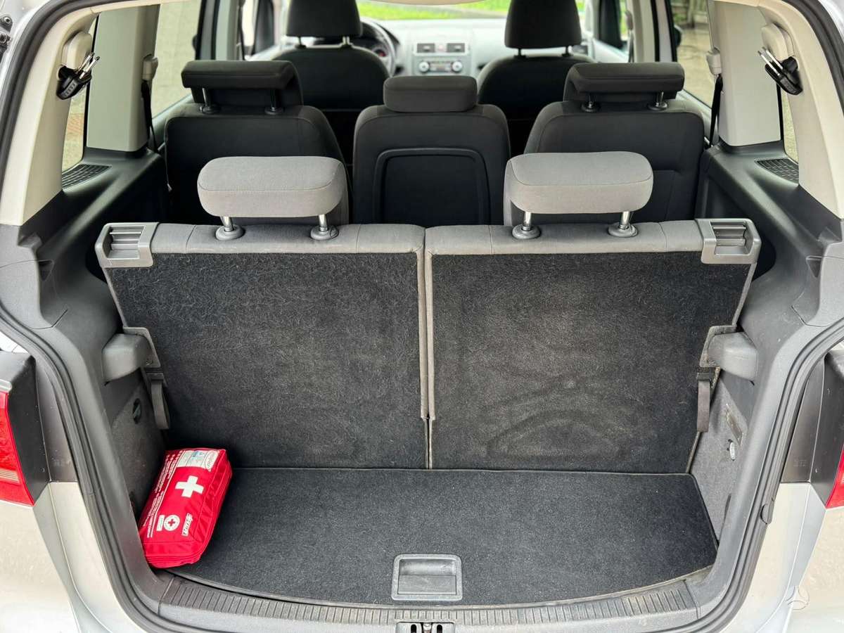 Volkswagen Touran - 7