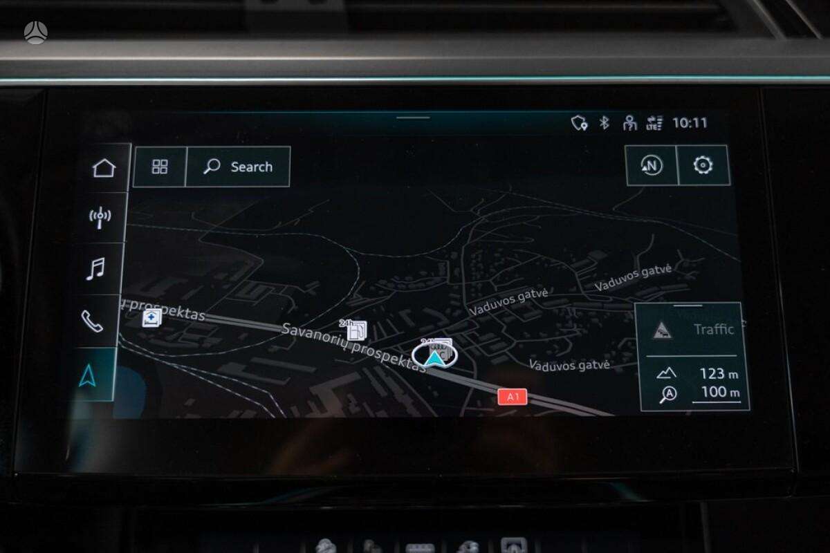 Audi e-tron, Внедорожник / Кроссовер