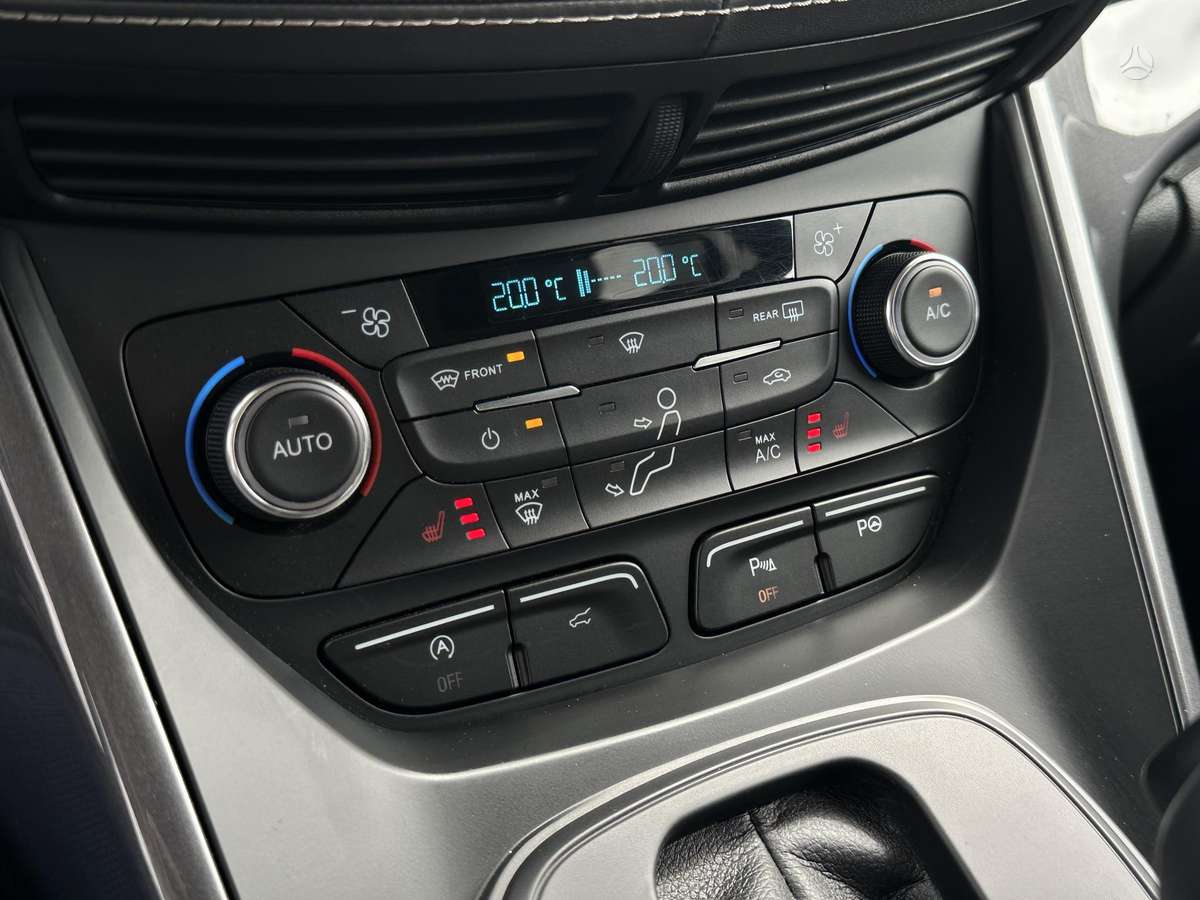 Ford Kuga, 1.5 l., off-road / crossover