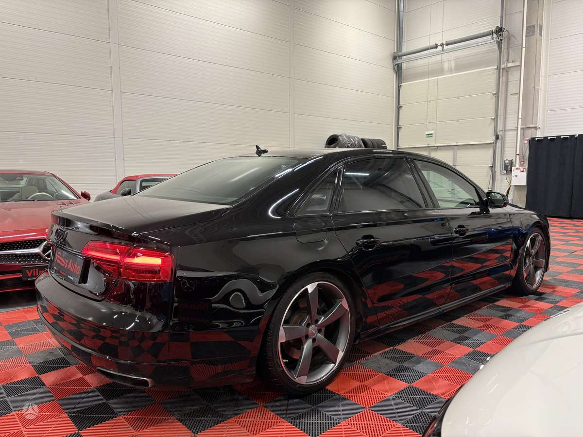 Audi A8 L, 4.0 l., Седан
