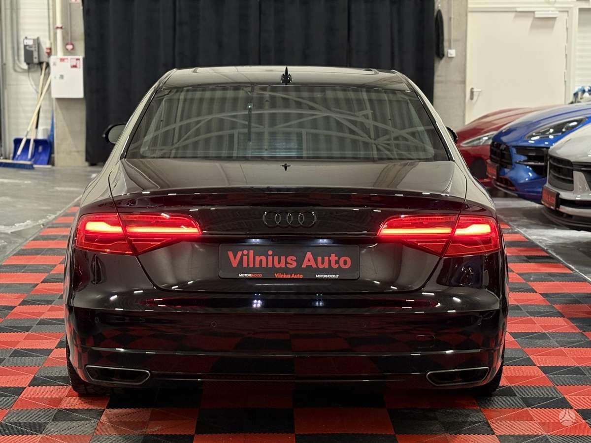 Audi A8 L, 4.0 l., Седан