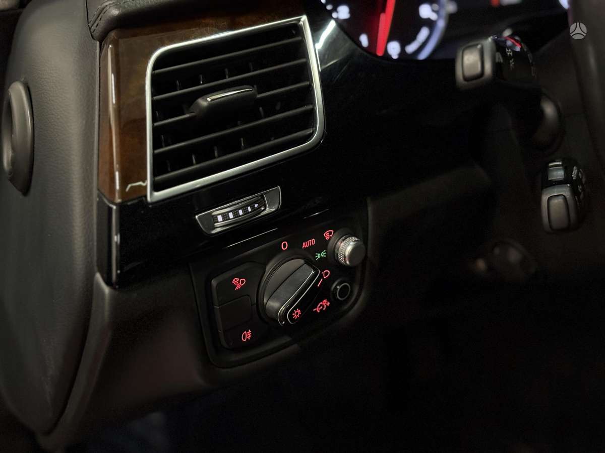 Audi A8 L, 4.0 l., Седан