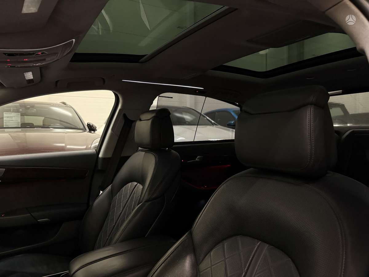 Audi A8 L, 4.0 l., Седан
