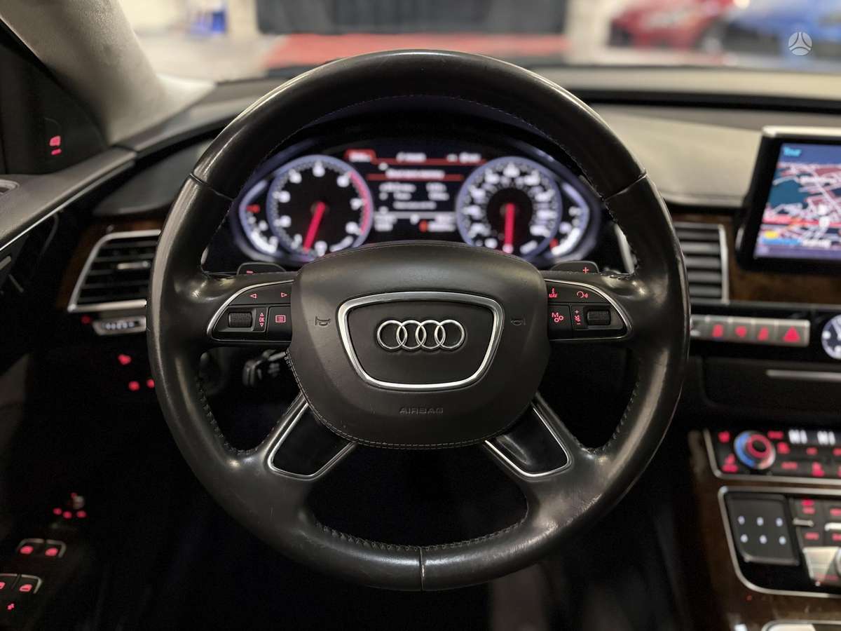 Audi A8 L, 4.0 l., Седан