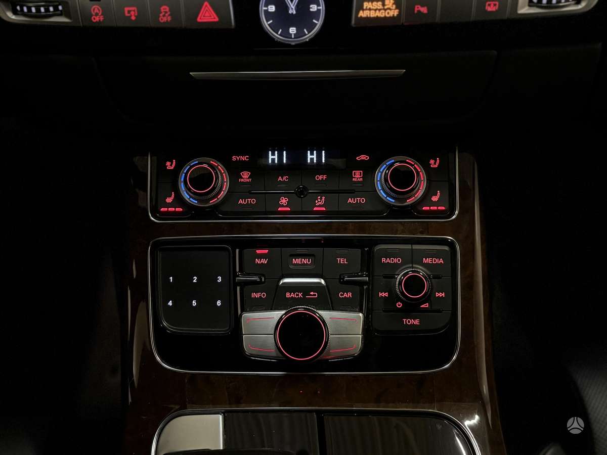 Audi A8 L, 4.0 l., Седан