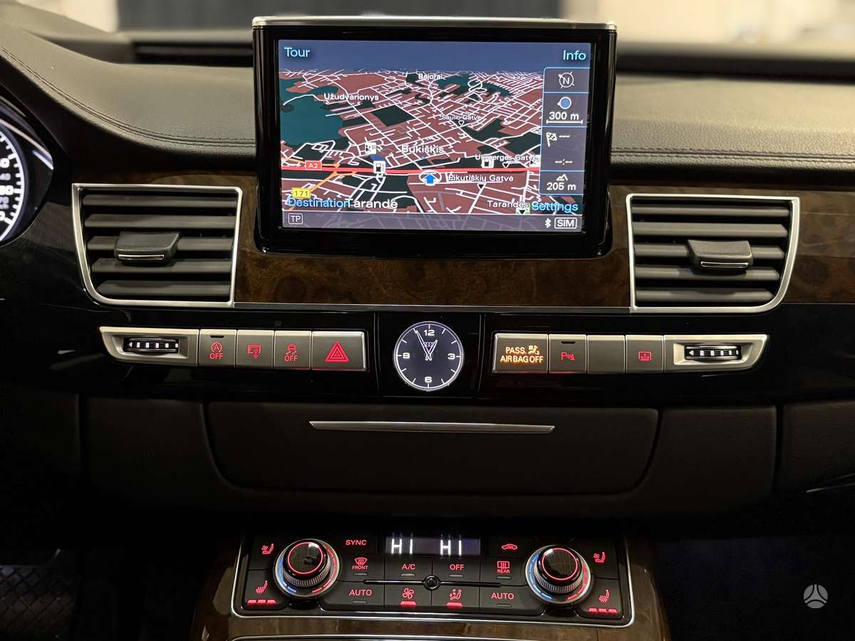 Audi A8 L, 4.0 l., Седан