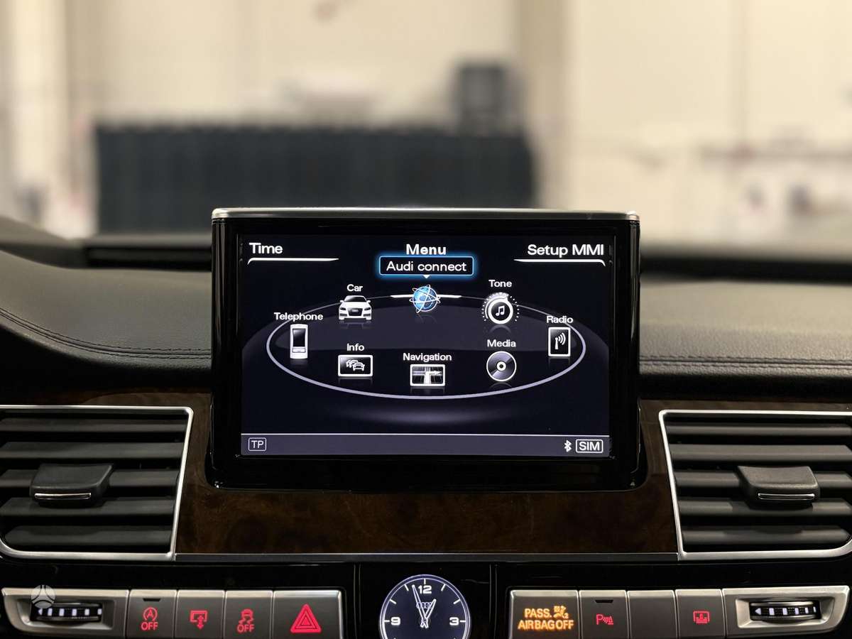 Audi A8 L, 4.0 l., Седан