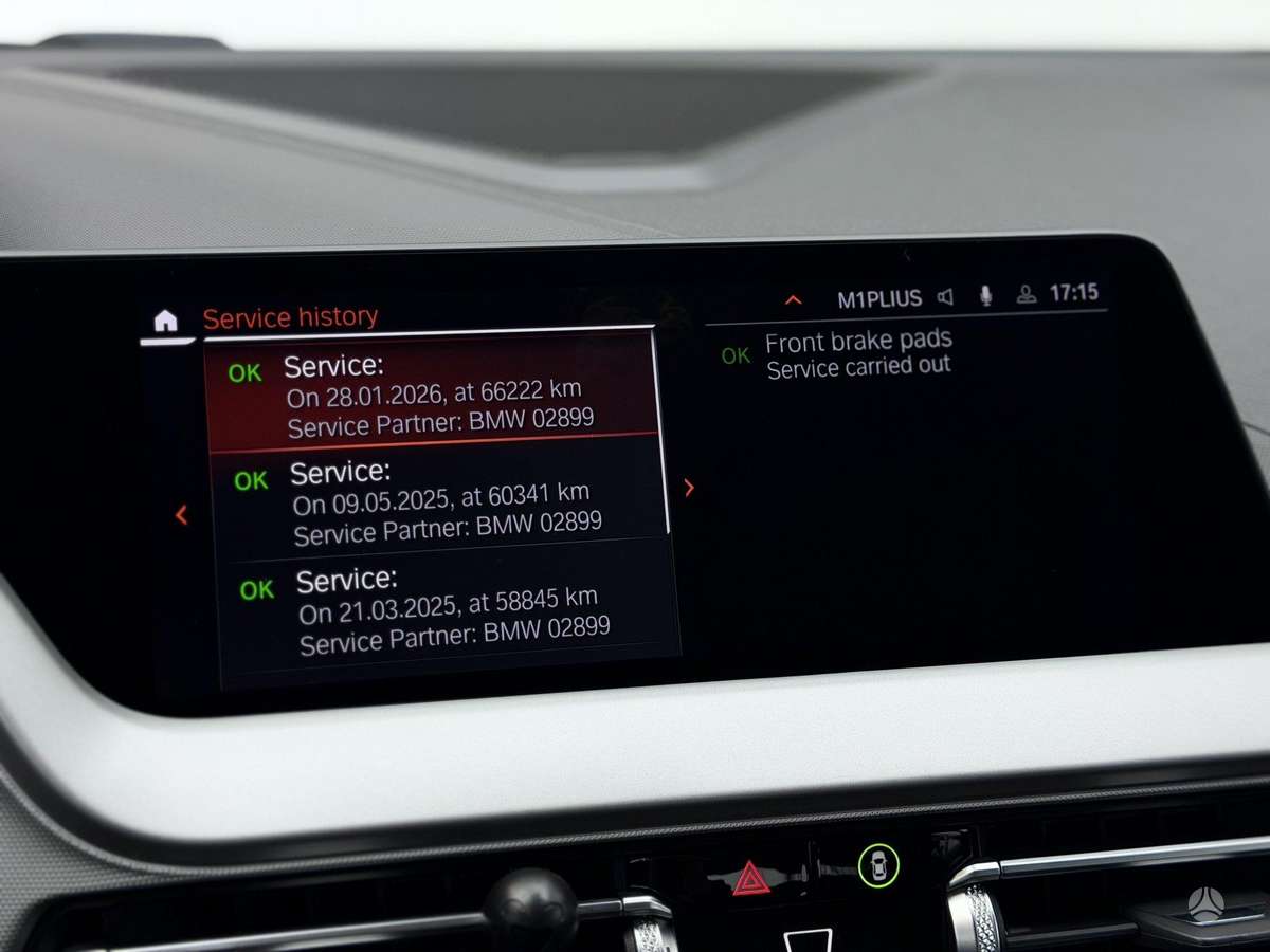 BMW 118, 1.5 l., Хэтчбек