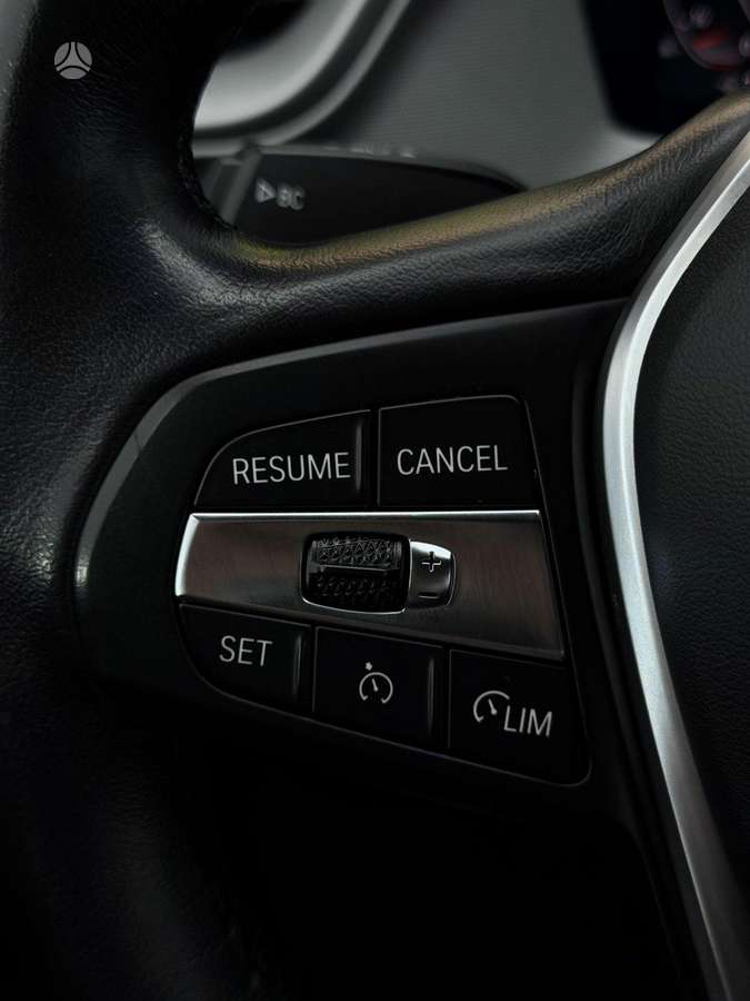 BMW 118, 1.5 l., Хэтчбек
