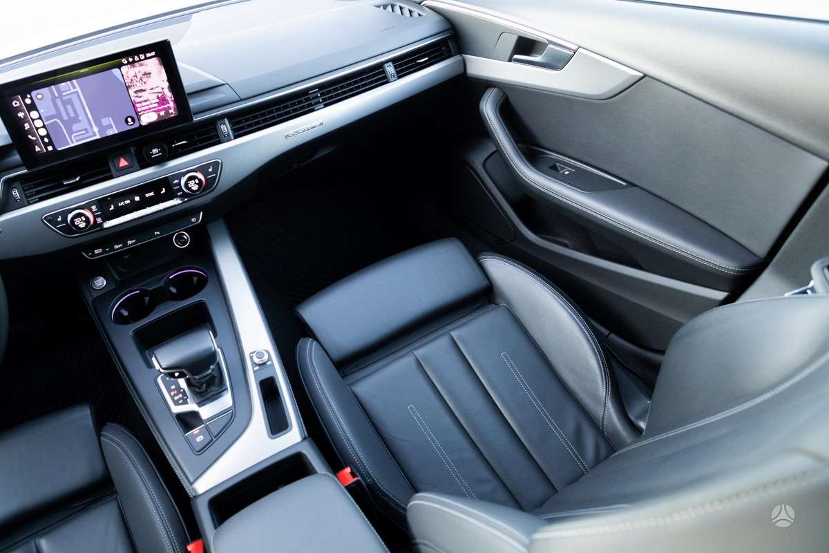 Audi A4, 2.0 l., Универсал