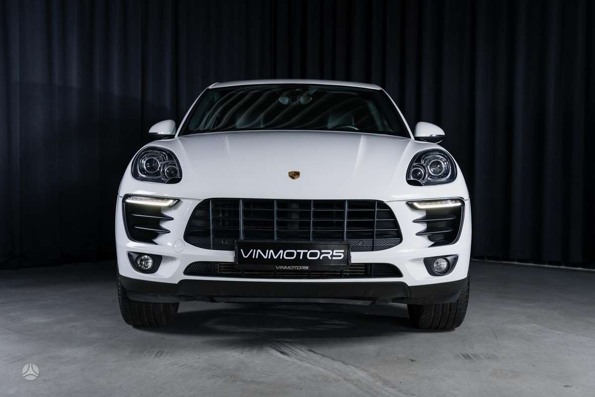Porsche Macan, 2.0 l., off-road / crossover