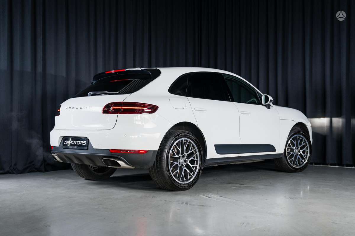 Porsche Macan - 4