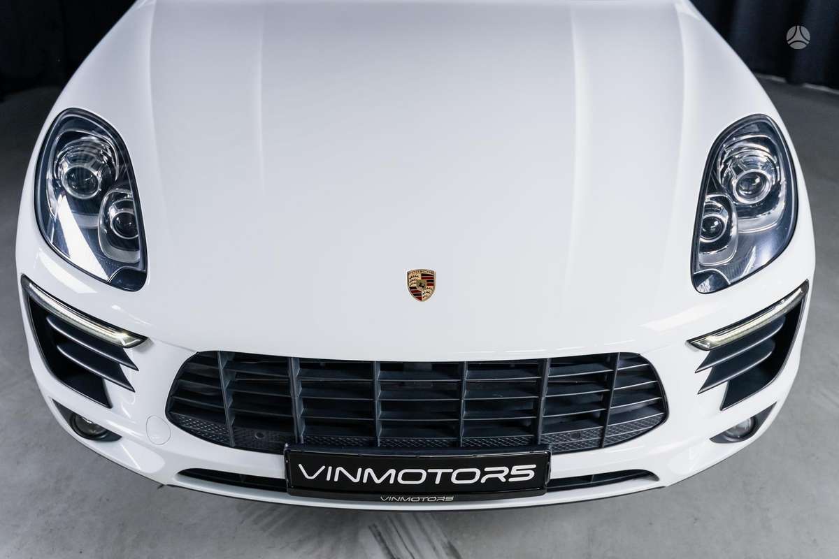 Porsche Macan, 2.0 l., off-road / crossover