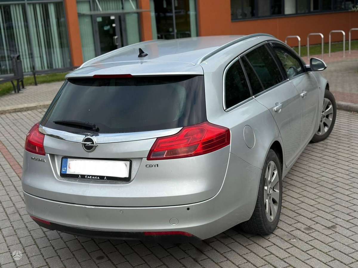 Opel Insignia, 2.0 l., Универсал