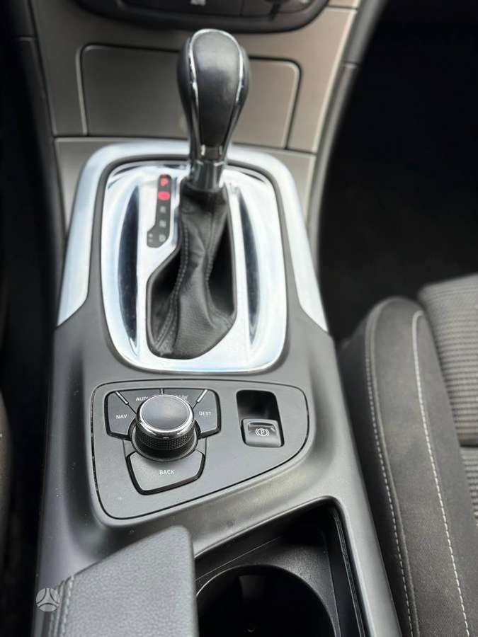 Opel Insignia, 2.0 l., Универсал