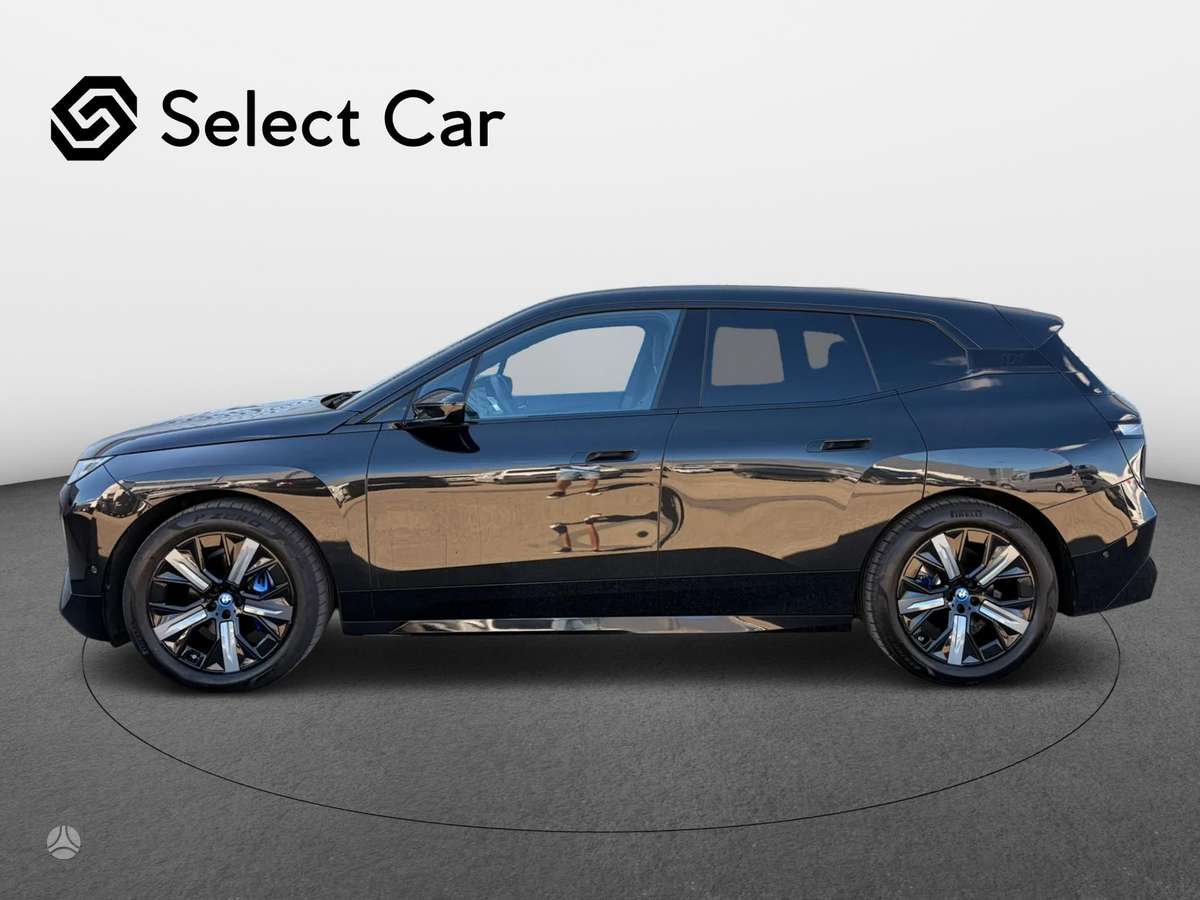 BMW iX, 77 kWh, off-road / crossover