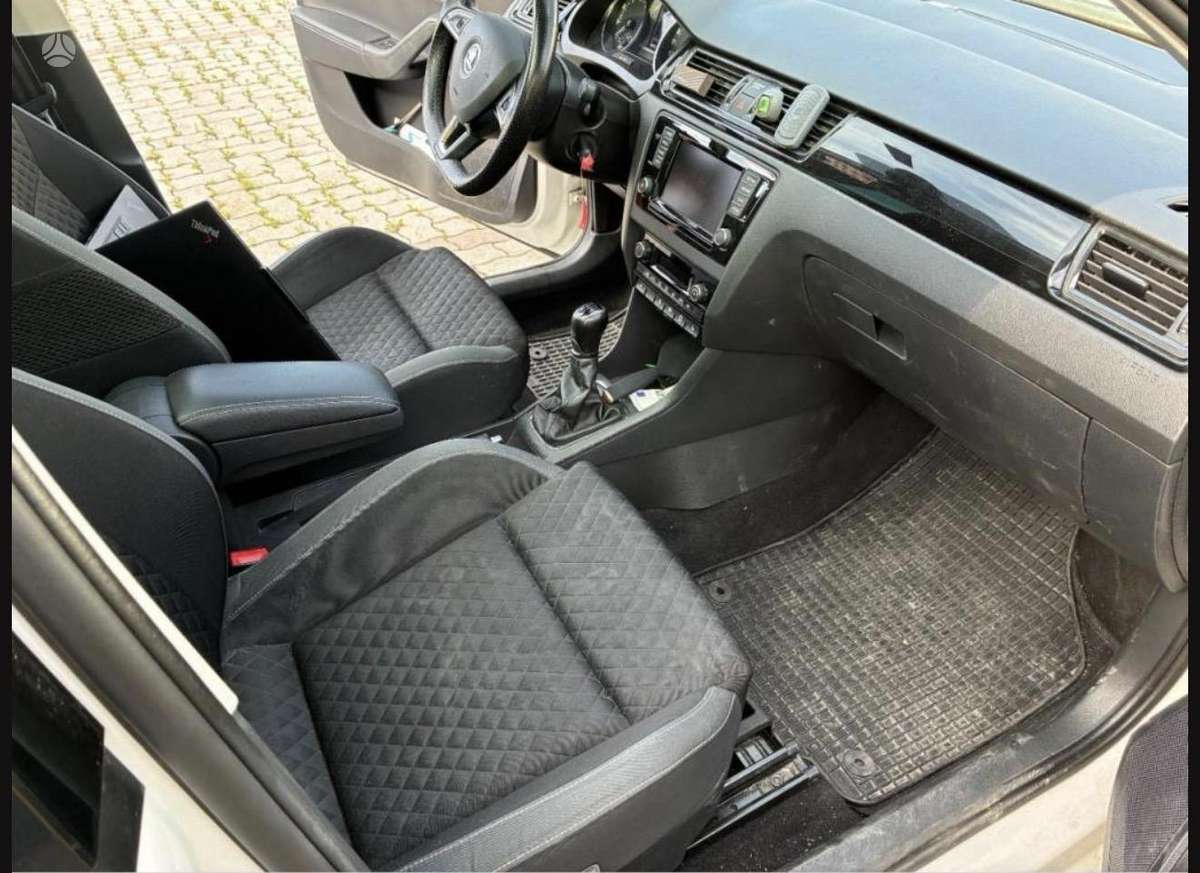 Skoda Rapid, 1.2 l., Хэтчбек