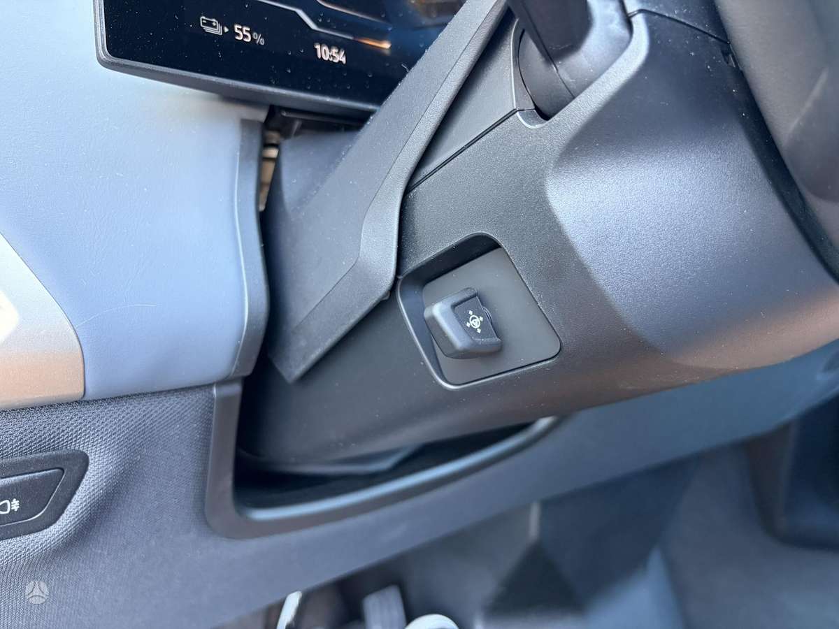BMW iX, 77 kWh, off-road / crossover