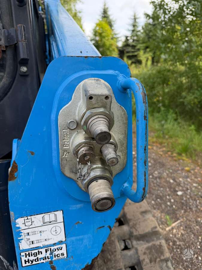Bobcat T590, mini loaders