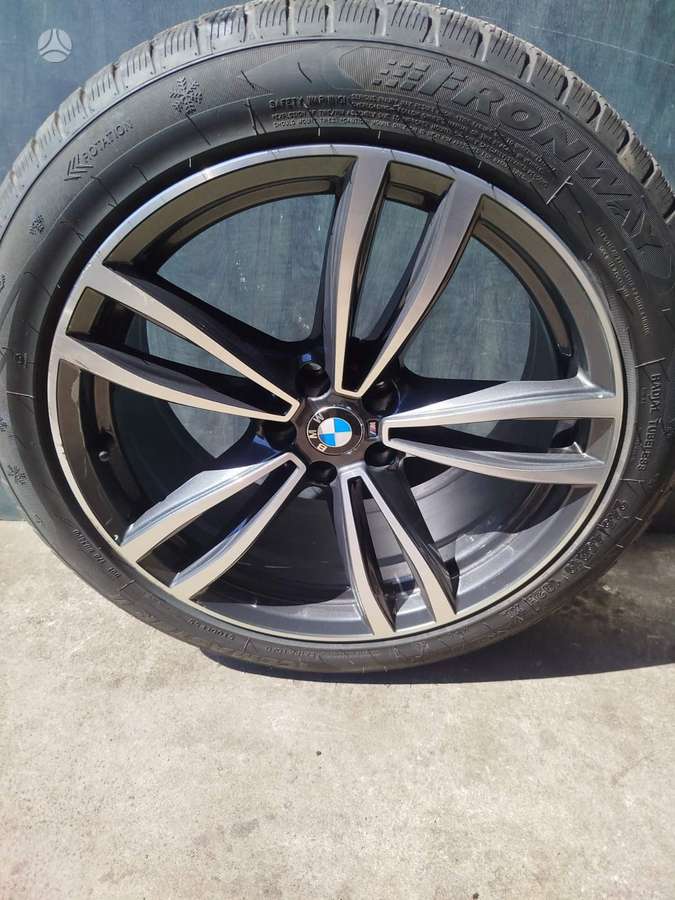 BMW M7, light alloy, R19