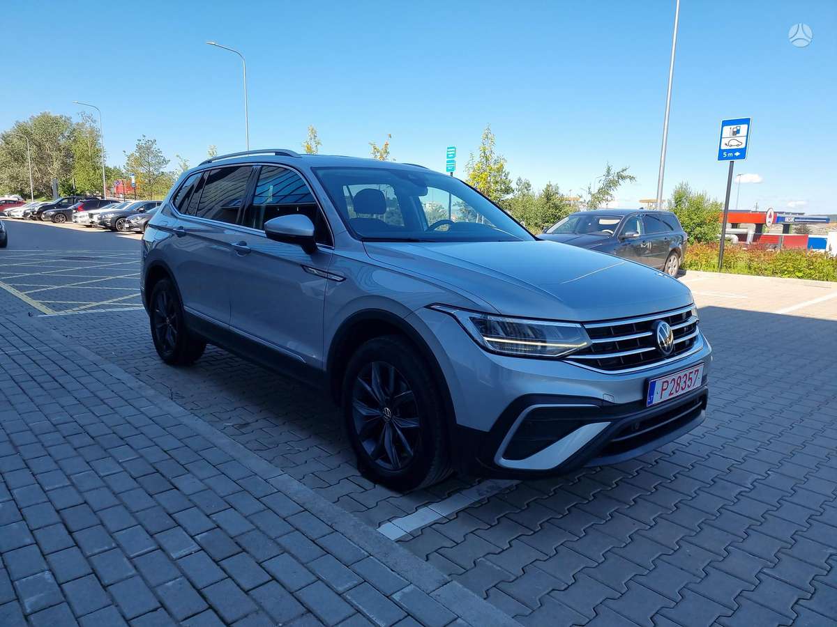 Volkswagen Tiguan Allspace - 8