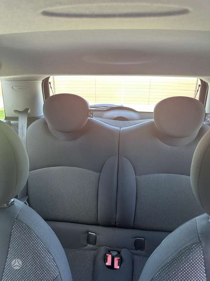 Mini Cooper, 1.6 l., hatchback