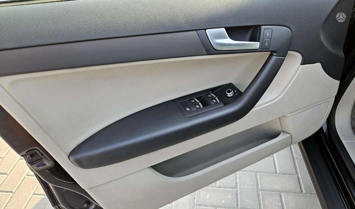 Audi A3, 1.6 l., hatchback
