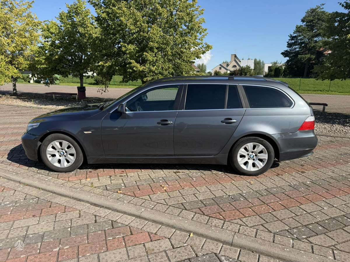 BMW 520, 2.0 l., wagon