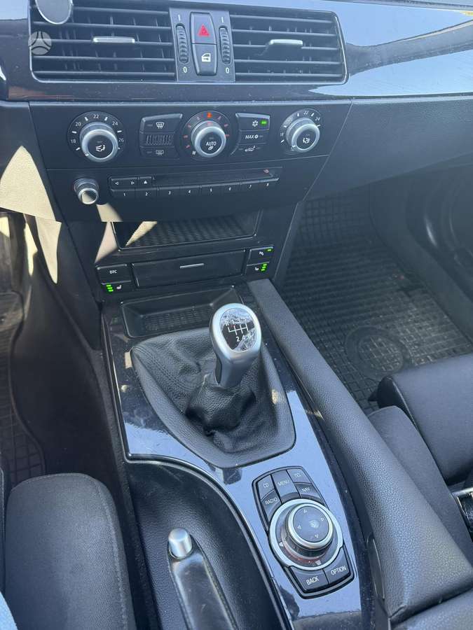 BMW 520, 2.0 l., wagon
