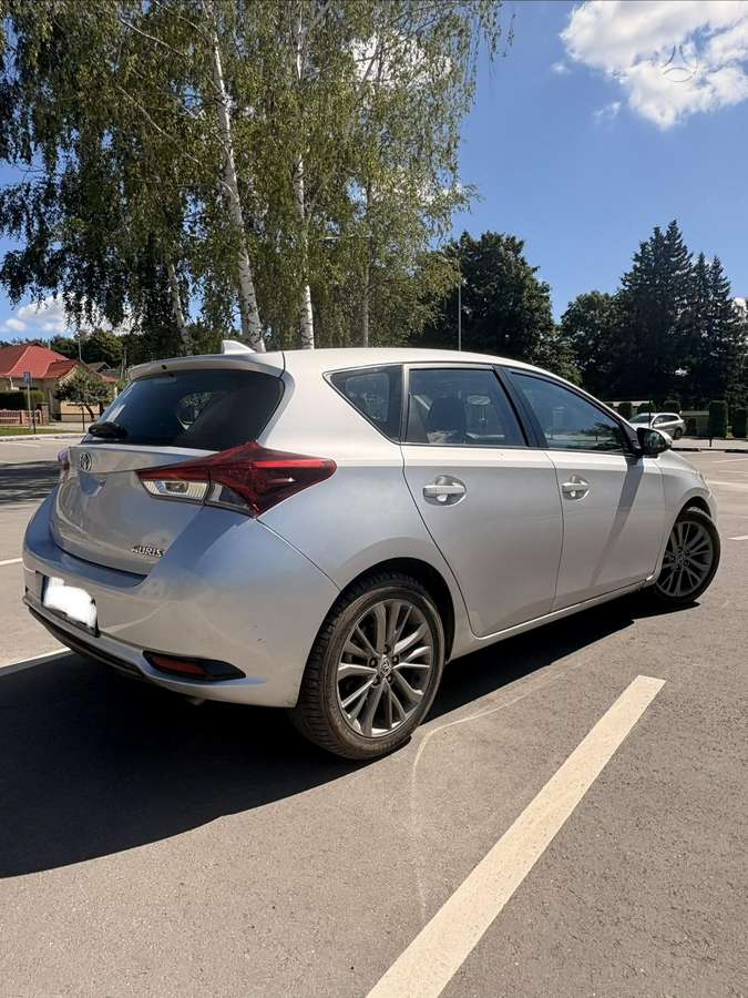 Toyota Auris, 1.4 l., hatchback