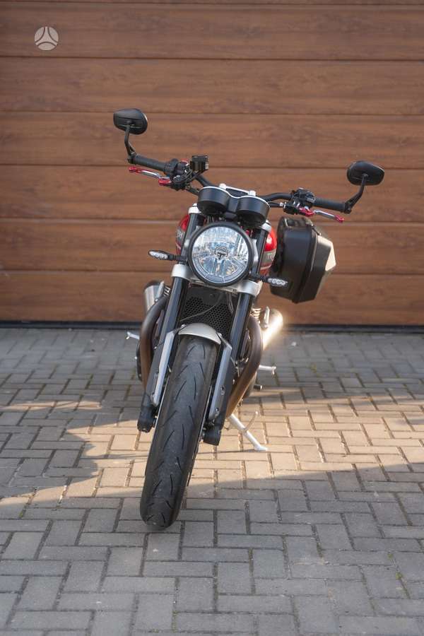 Triumph Speed Twin 1200cc, street / classic