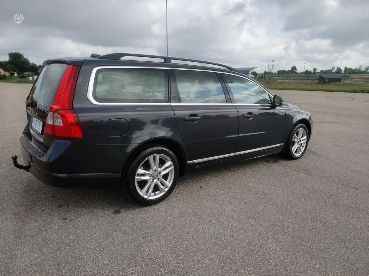 Volvo V70, 2.0 l., Универсал