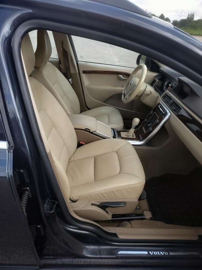Volvo V70, 2.0 l., Универсал