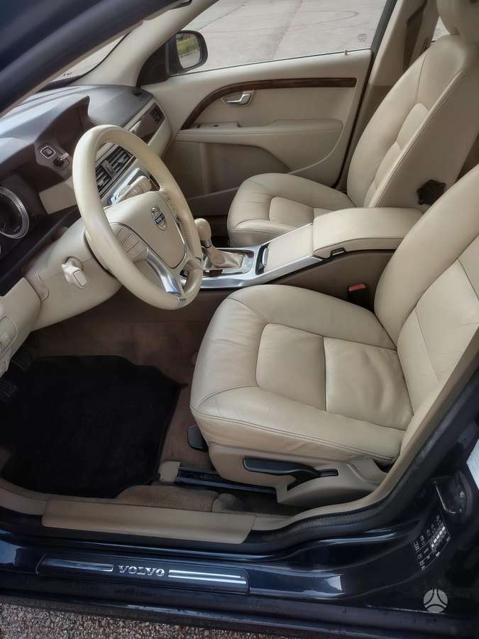 Volvo V70, 2.0 l., Универсал