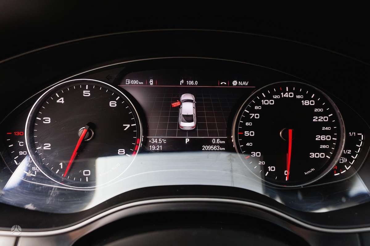 Audi A6, 3.0 l., sedanas