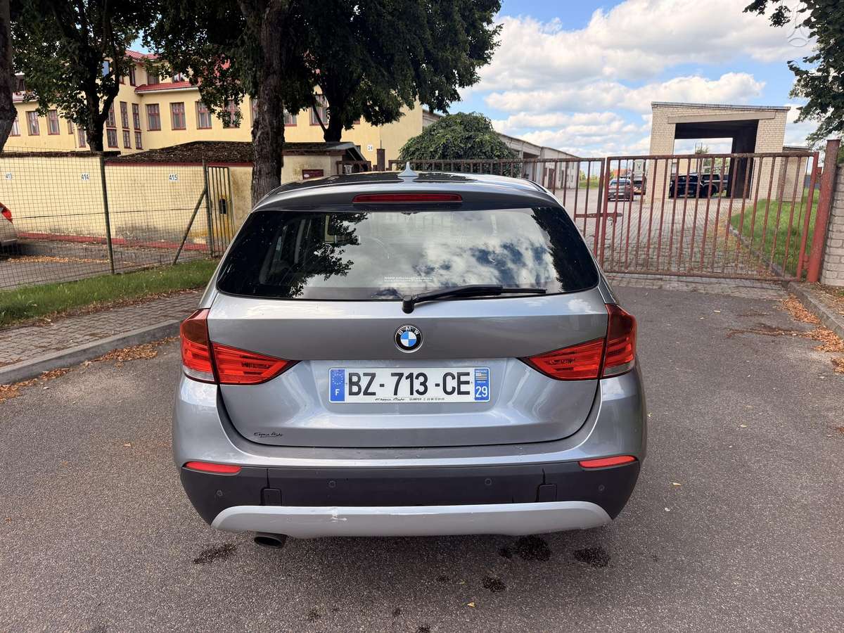 BMW X1, 2.0 l., hatchback