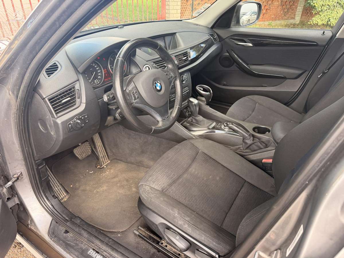 BMW X1, 2.0 l., hatchback