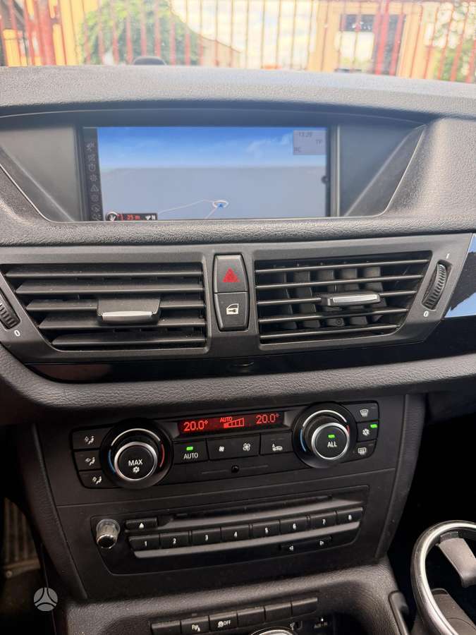 BMW X1, 2.0 l., Хэтчбек