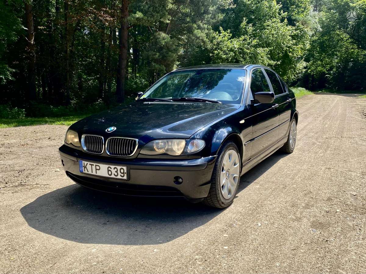 BMW 320, 2.0 l., saloon / sedan