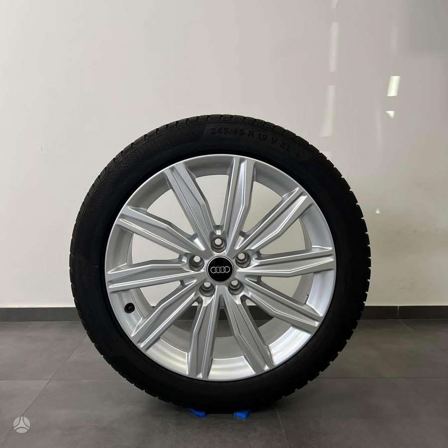 Audi A6 C8 Original su padangomis, light alloy, R19