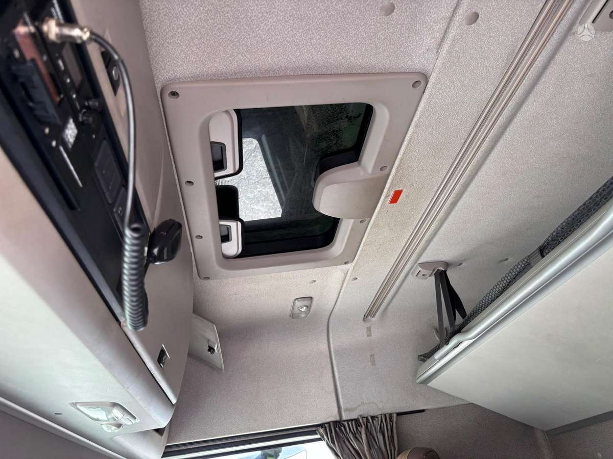 DAF XF460 FT, double sleeper