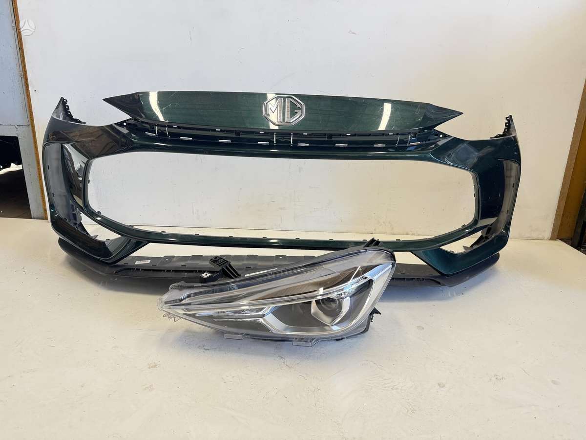 MG ZS bumpers, lights