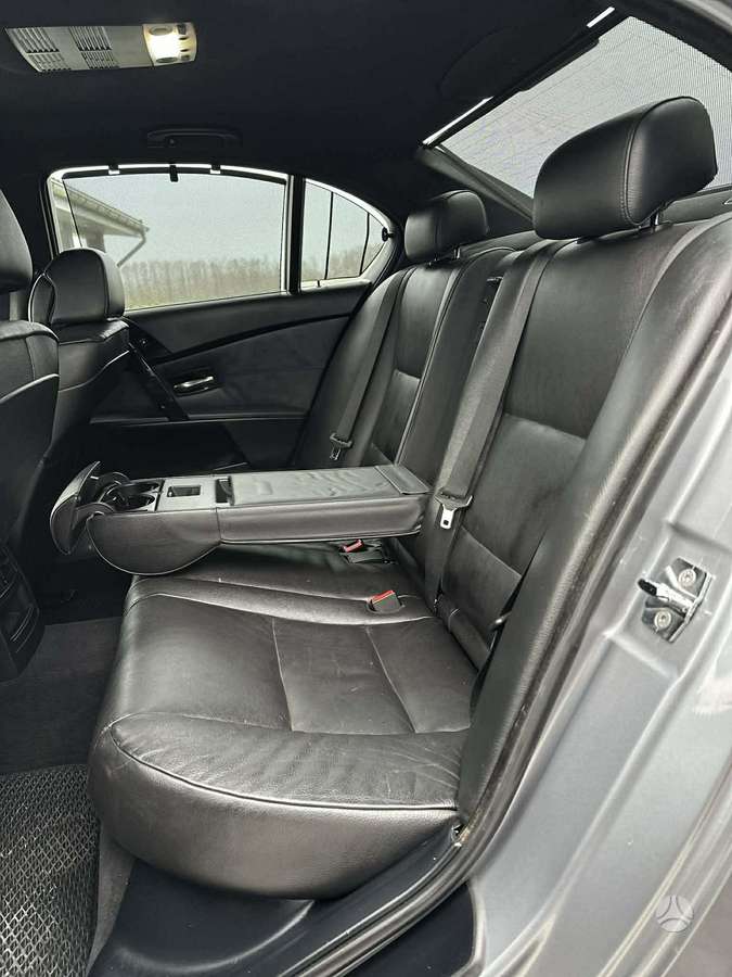 BMW 525, 2.5 l., Седан