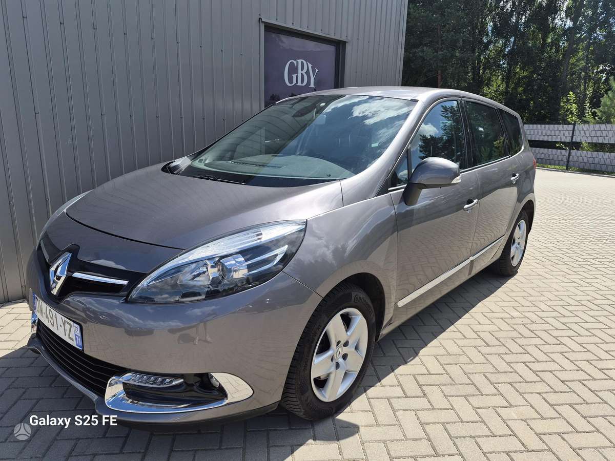 Renault Grand Scenic - 1