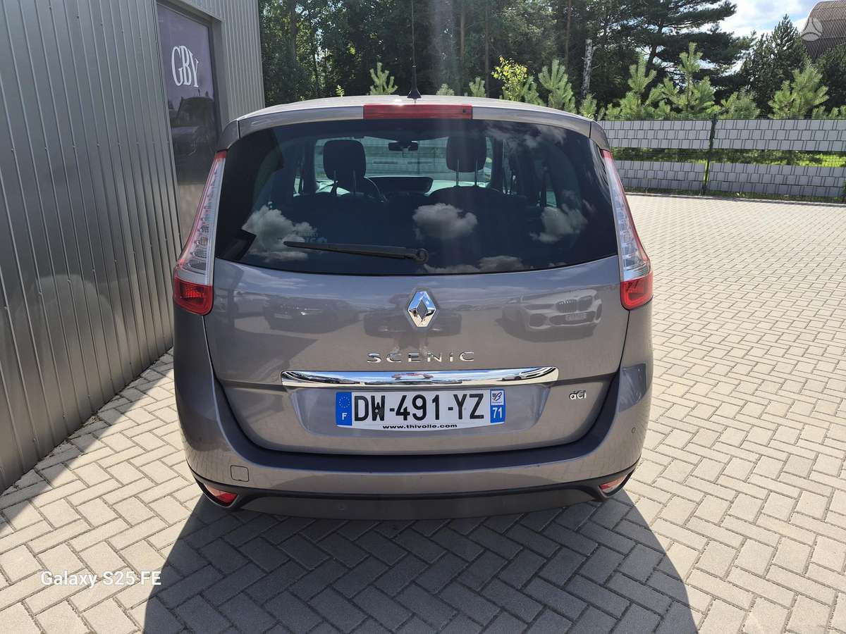 Renault Grand Scenic - 5
