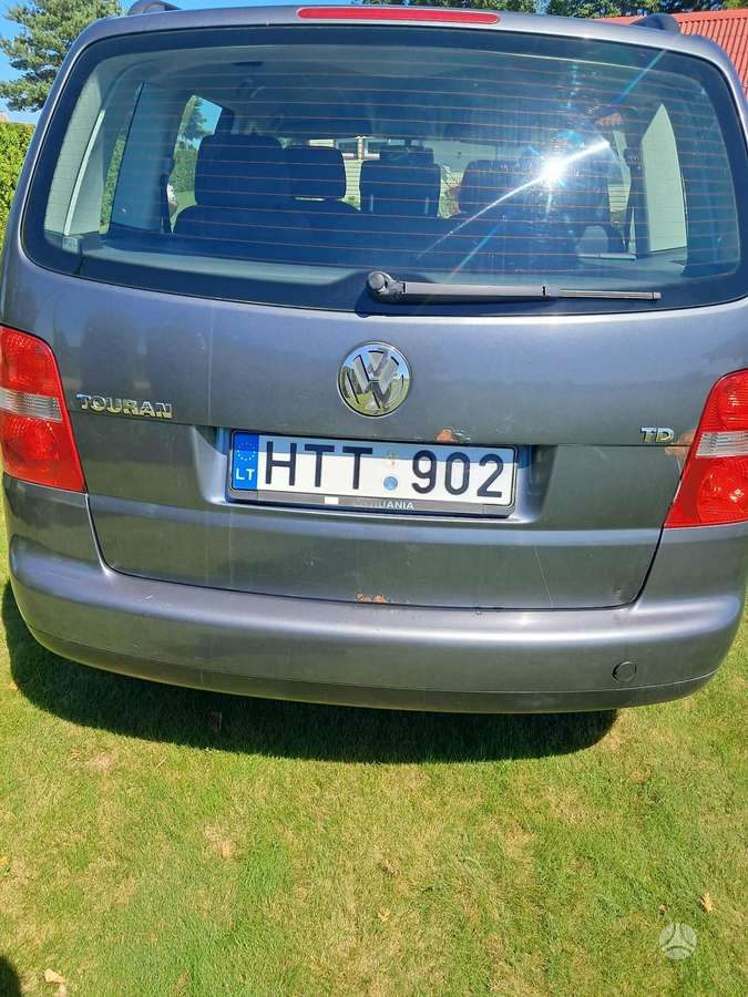 Volkswagen Touran - 2