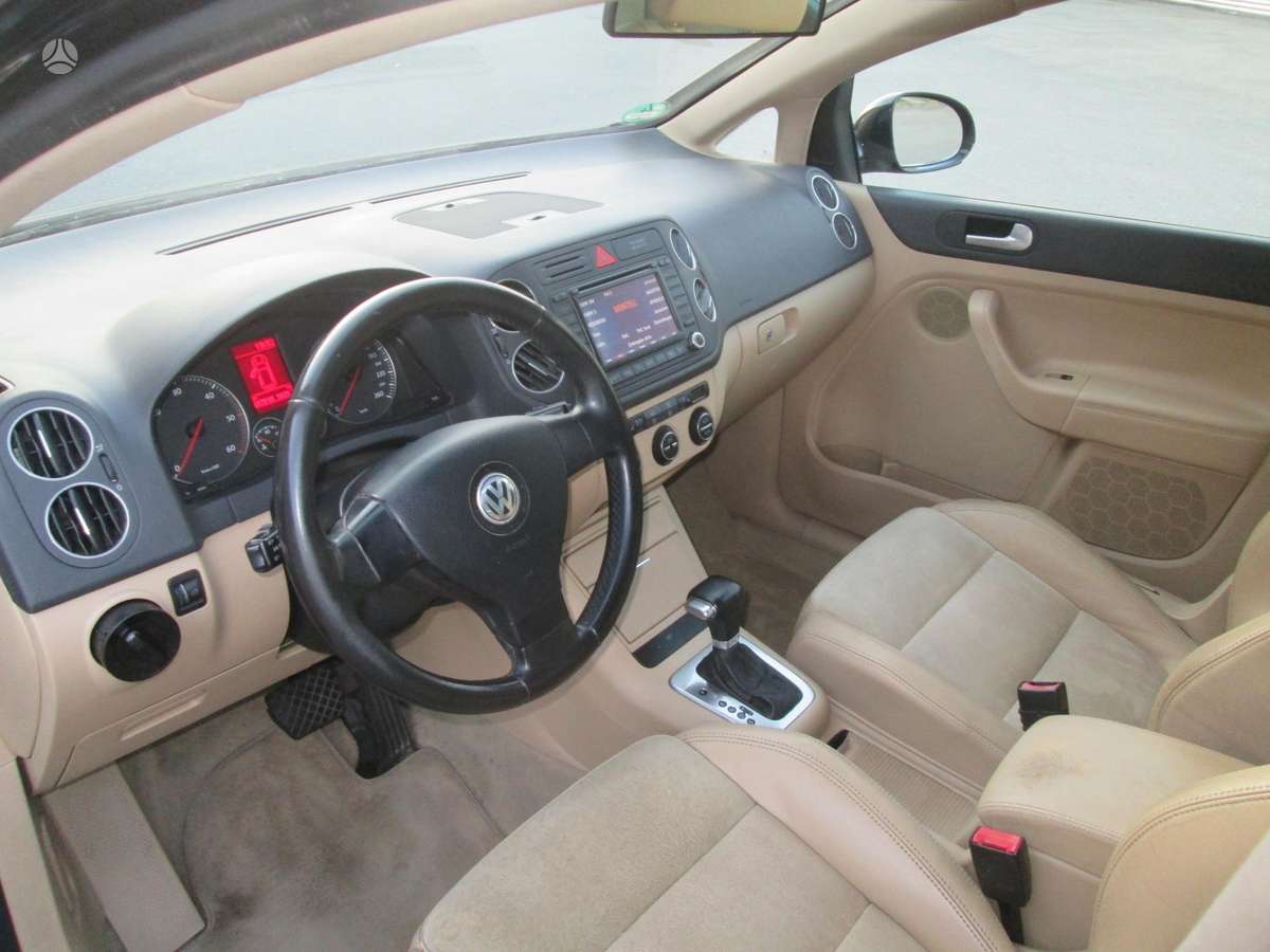 Volkswagen Golf Plus - 8