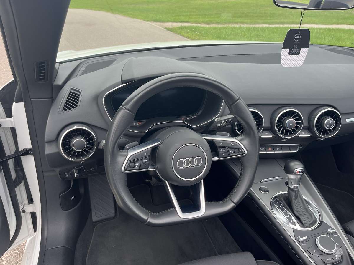 Audi TT, 2.0 l., Кабриолет